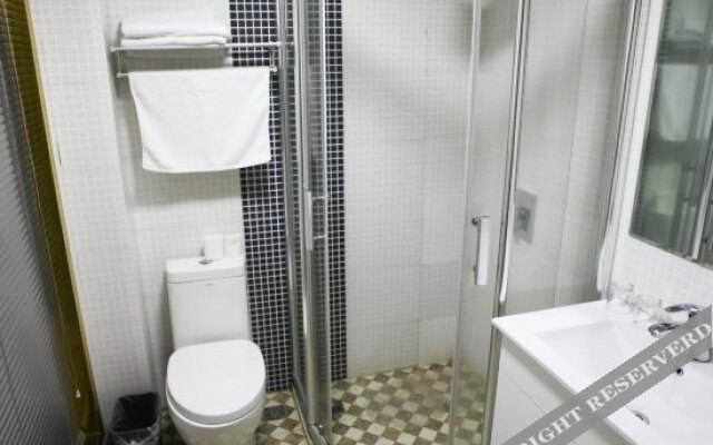 Jinse Gangwan Business Hotel