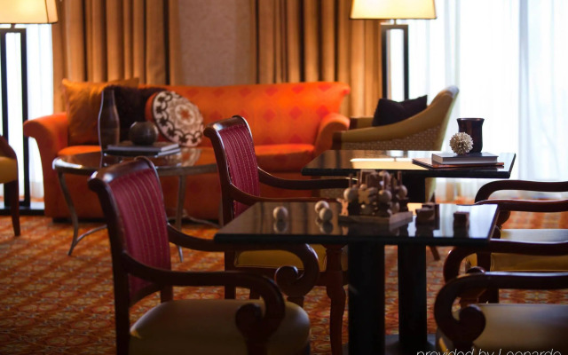 Renaissance Charlotte Suites