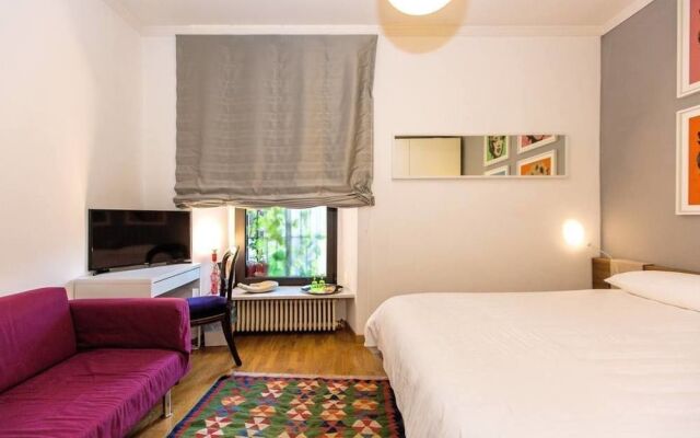 Red Carpet Luxury BB