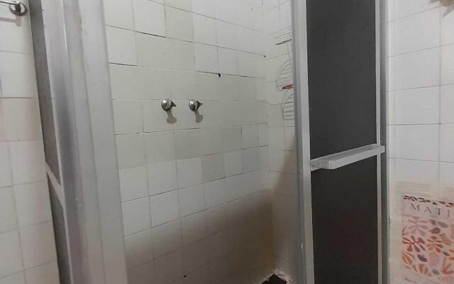 Quarto privativo Praia entre Arpoador e Copacabana