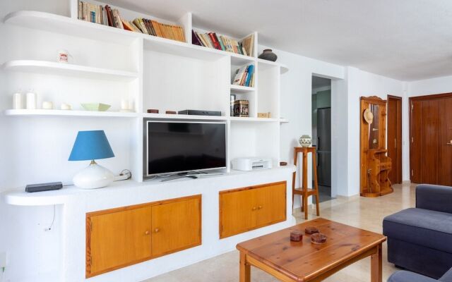 Excellent Apartment with Pool and View Ref 138
