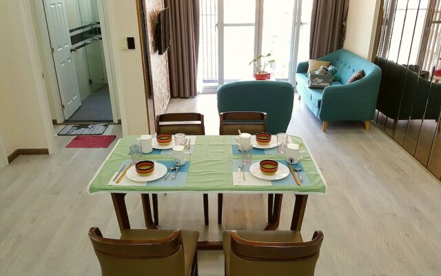 Scenic Valley Luxury 2BR SW Pool 07th