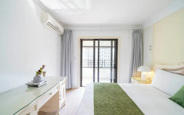 Tyms Modern 2BR APT Xujiahui Dacheng