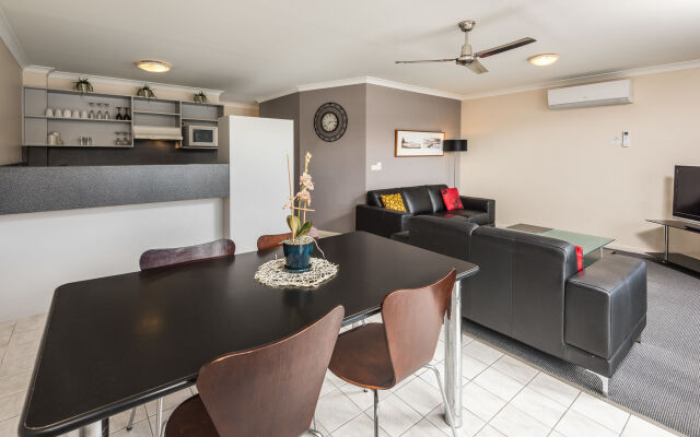 Bellevue on the Lakes