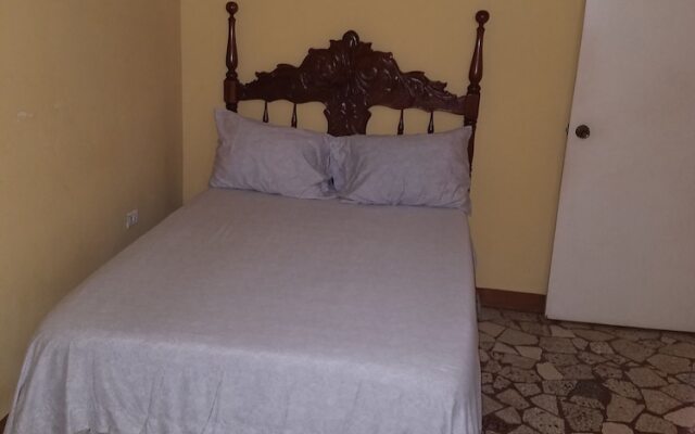 The Cozy Family Inn Guesthouse