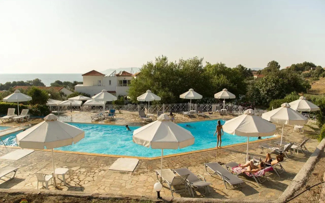 Akti Hotel & Apartments