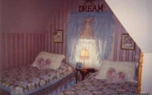 The Homespun Country Inn