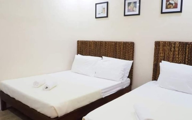 Thirdy's Tourist Inn