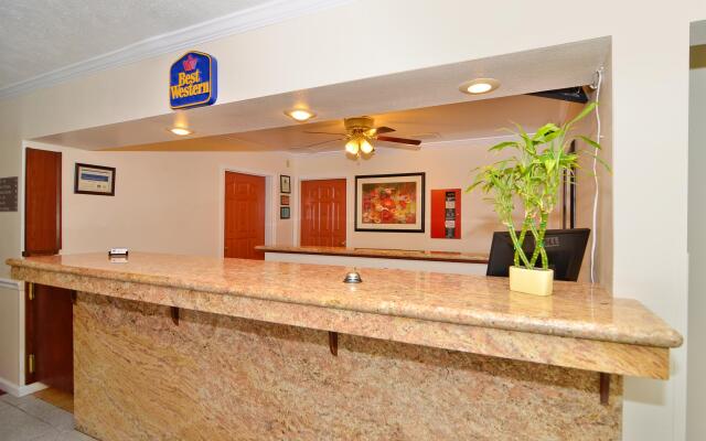 Best Western Salinas Monterey Hotel