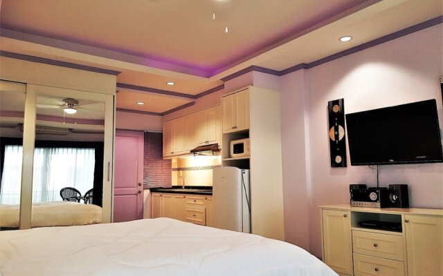 Baan Suan Lalana Modern Ground Floor Studio Apartment Pattaya