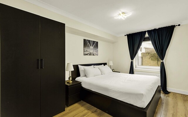 Charming Centrally Located Wimbledon Flat