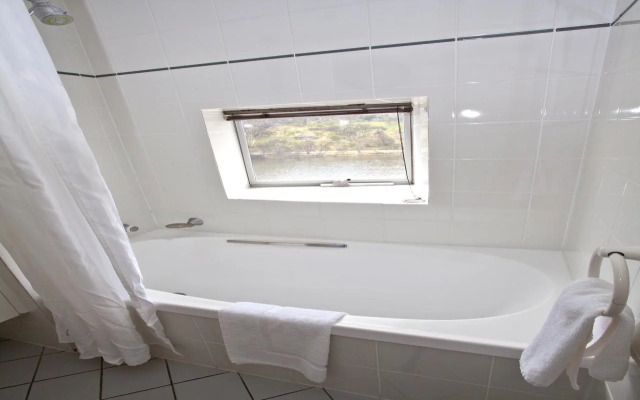 Novotel Lake Crackenback Resort & Spa