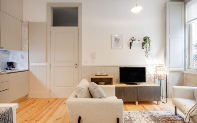 Sol Modern Studio at Batalha Metro