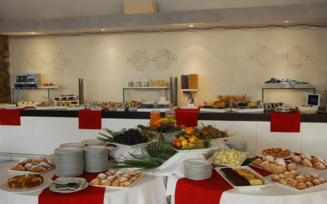 UNAHOTELS Club Hotel Ancora