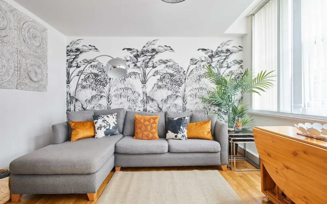Host Stay Apartment 007
