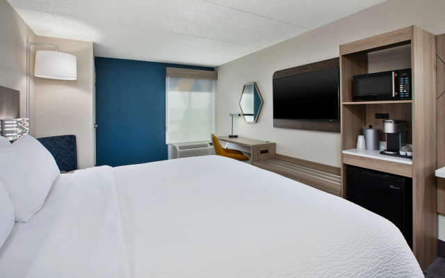 Holiday Inn Express & Suites Eden Prairie – Minneapolis by IHG