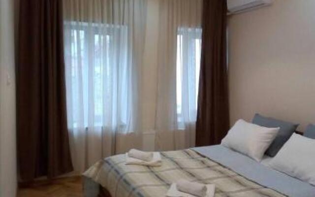 Room 4 U