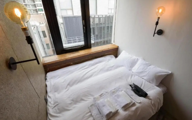mizuka Imaizumi 5 - unmanned hotel