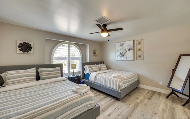 Scottsdale Oasis w/ Pool & Putting Green!