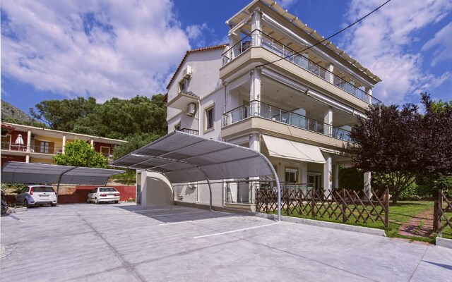 Rousis Studios