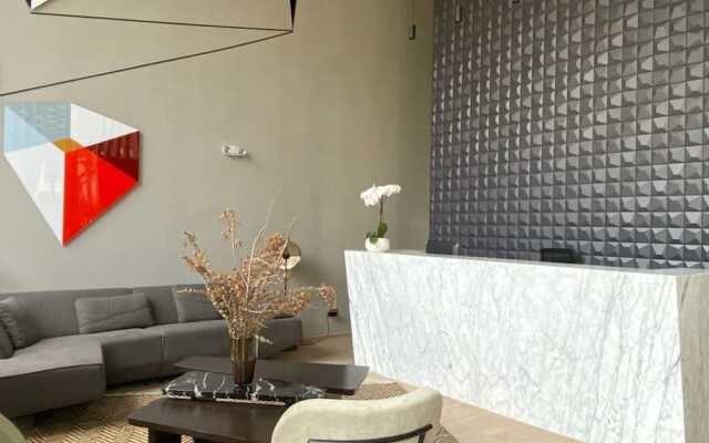 W Loft With Balcony in Luxury Building Barranco