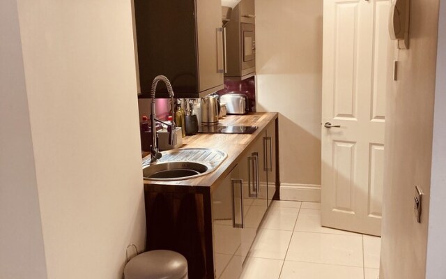 Lovely 1-bed Apartment in Lancaster, England
