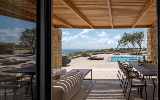 Phaos Cellaria Estate