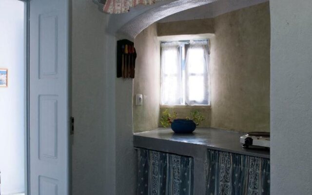 Emmantina Houses