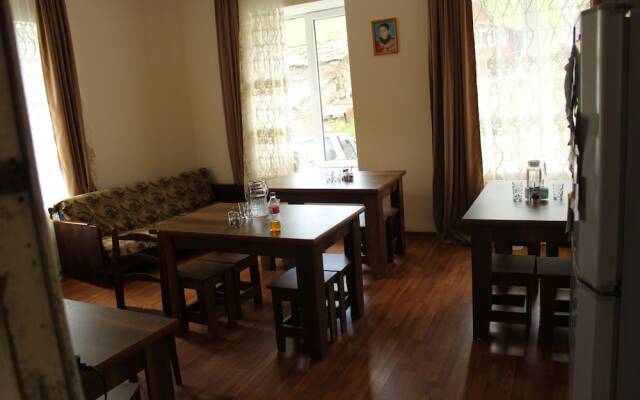 Guesthouse Qaldea
