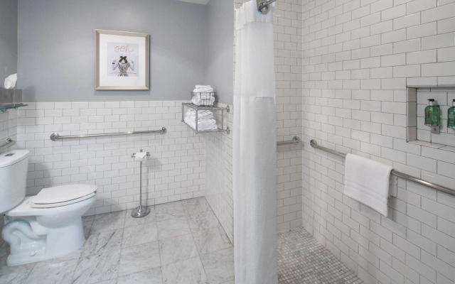 Q&C Hotel and Bar, New Orleans, Autograph Collection