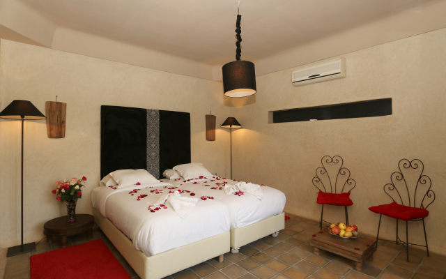 Shems Moon Lodge & Spa