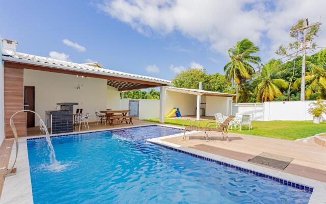 GB14 Ampla Casa 6 Quartos com Piscina e Churrasqueira