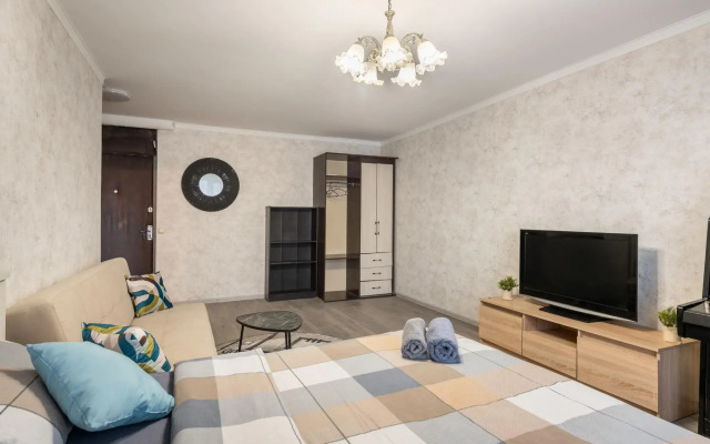 UNO (УНО) на улице Девятая рота 2к1