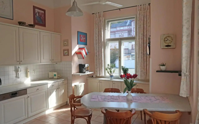 Apartment Themis