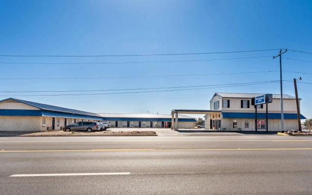 Rodeway Inn Llano