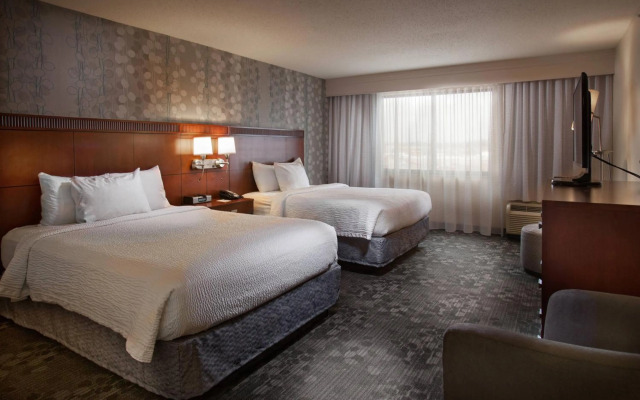 Courtyard by Marriott Fayetteville