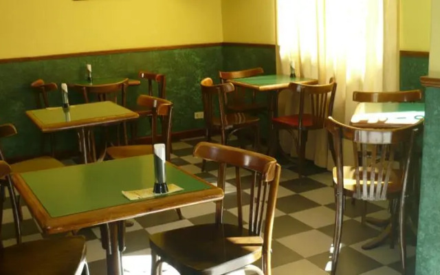 Hotel San Cayetano