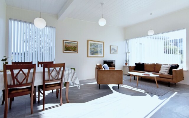 Nes Residence
