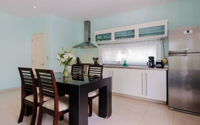 Capri by Playa District