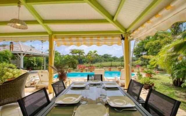 Villa with swimming pool (MQSA27)
