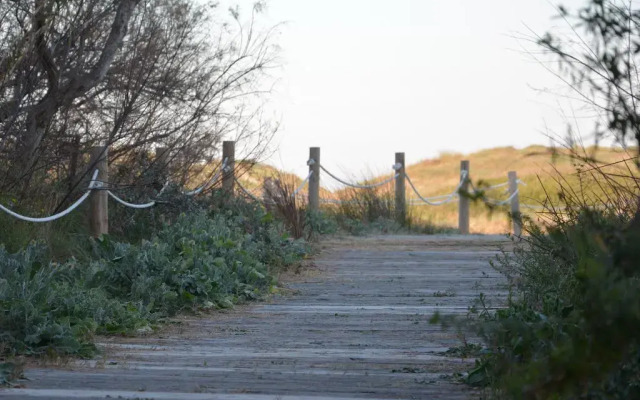 You & Co. Saler Beach Boutique Hotel