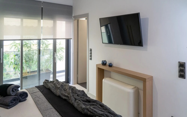 The Lop Athens Holiday Luxury Suites