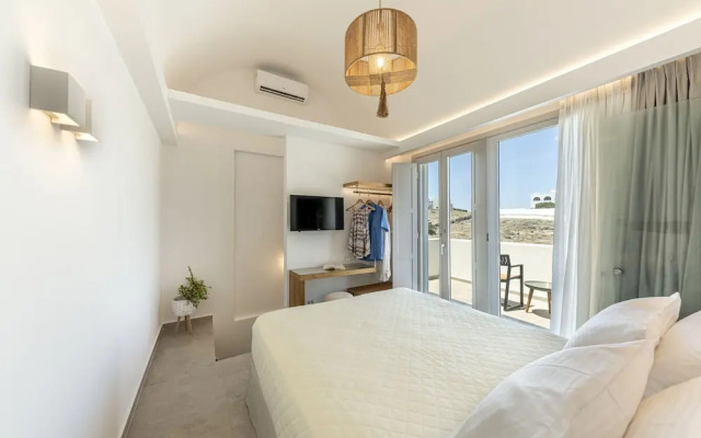 Alafropetra Luxury Suites