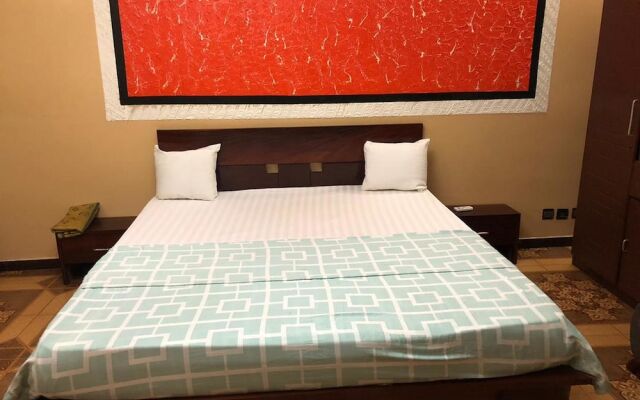 Stayplus Residence Zeina Suite