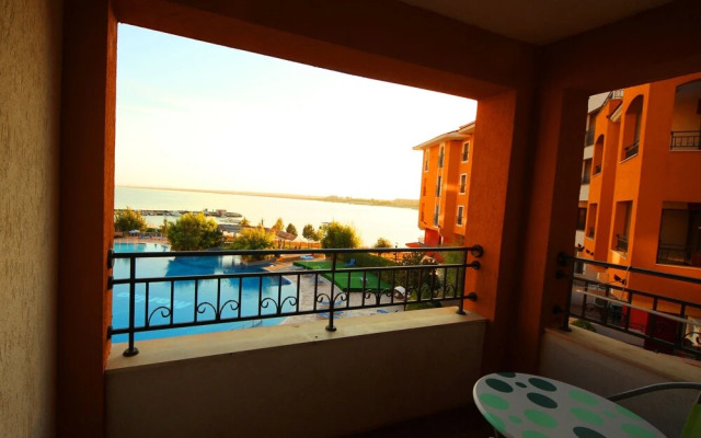 Menada Ravda Apartments