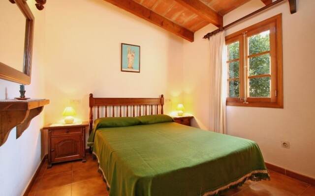 Villa - 4 Bedrooms with Pool - 103228