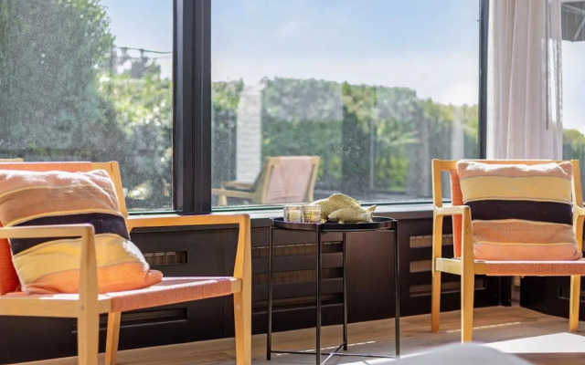 Spacious Villa in Kamperland Near Lake