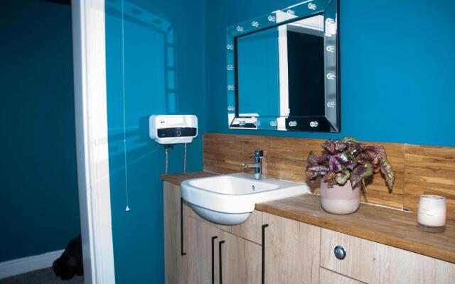 Block 2 Flat 16 Westfield Court