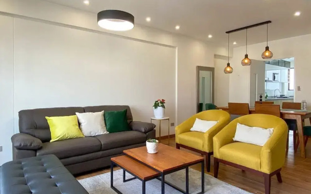 Lovely 2BR With Balcony in Miraflores