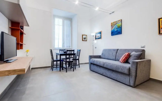 Nice and Colorful Flat Next to the Vatican